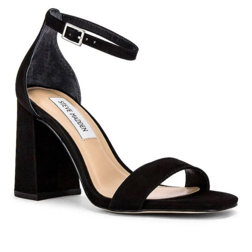 Steve Madden Black sandals .Size 8M.New